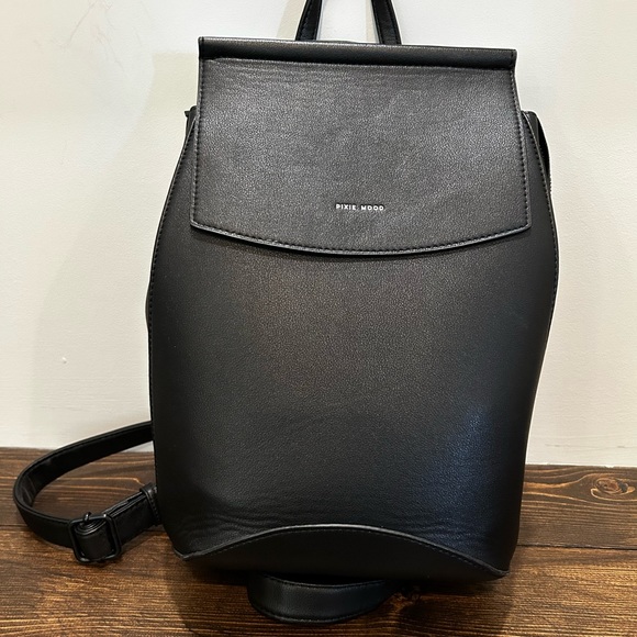 Vegan leather backpack - Picture 1 of 4